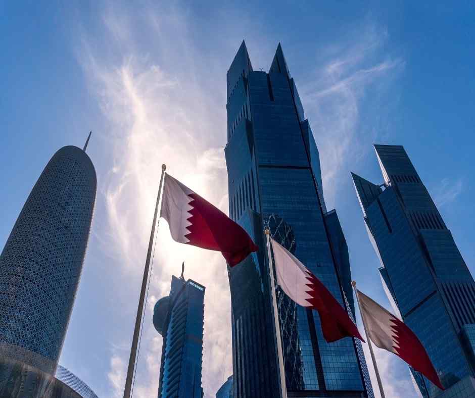 منح دراسية في قطر لغير القطريين 2024