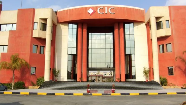 مصاريف الجامعة الكندية cic