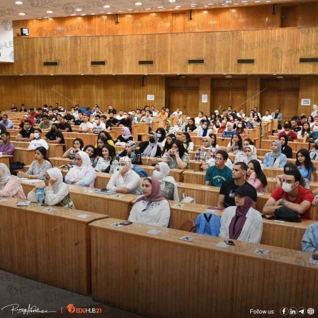 كم مصاريف حقوق انتساب